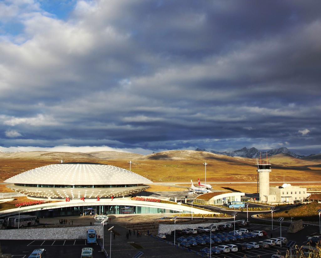 Daocheng Yading Airport, Sangdui, Tibet. Von GUD Group.
