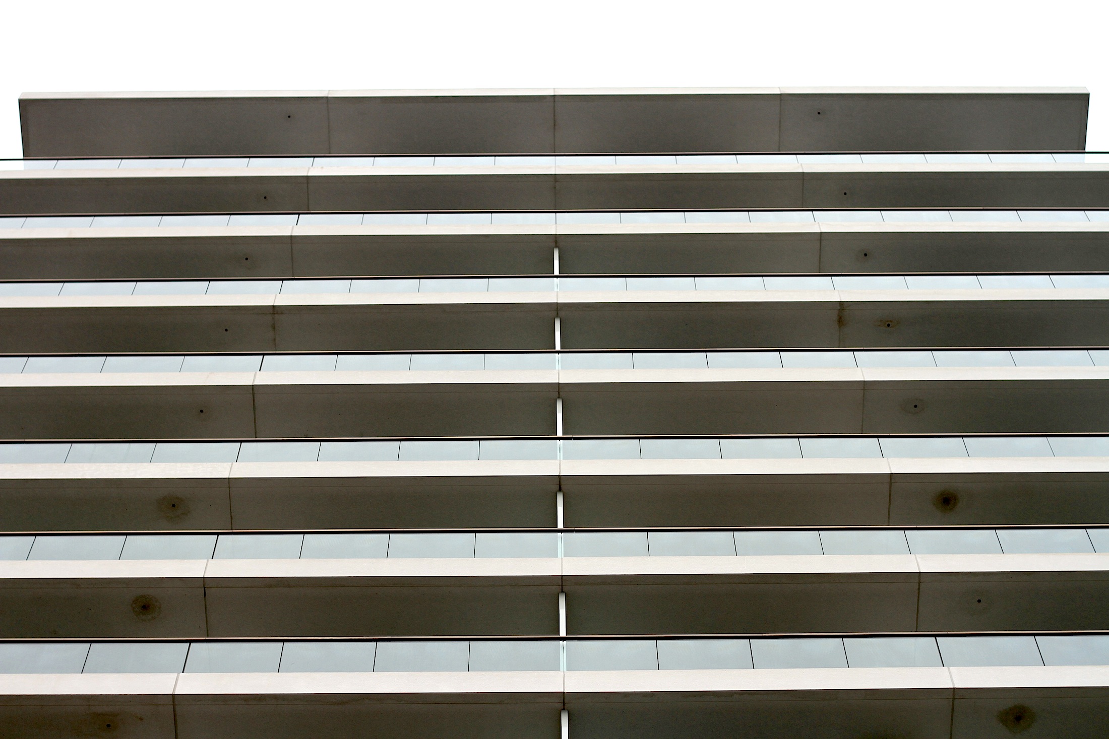 Die Türme 3 + 4 von David Chipperfield Architects kommen gewohnt geradlinig und ruhig daher. 