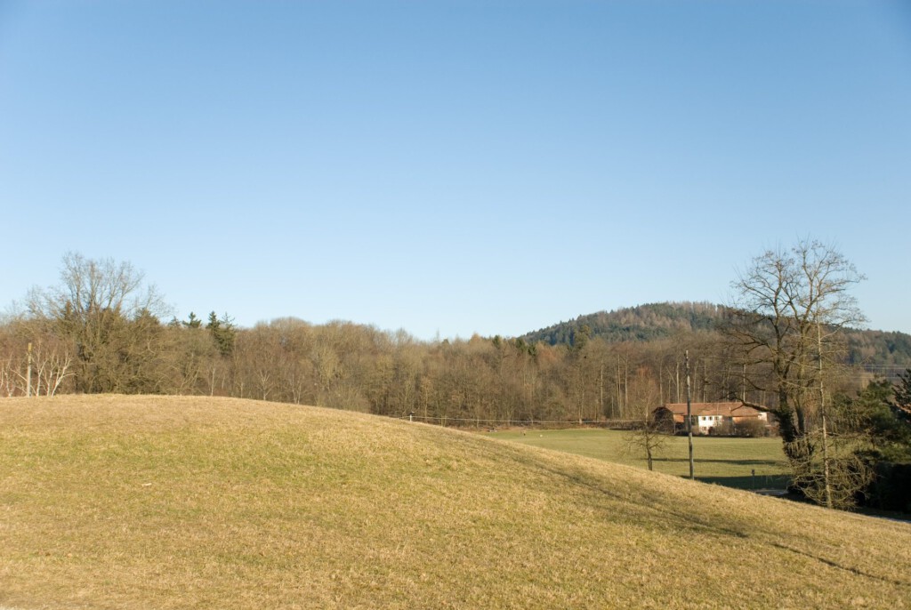 Die Identität des Ortes und der sanfte Schwung der Landschaft inspirierten Renzo Piano und sein Team von RPBW zu den drei Hügeln. 