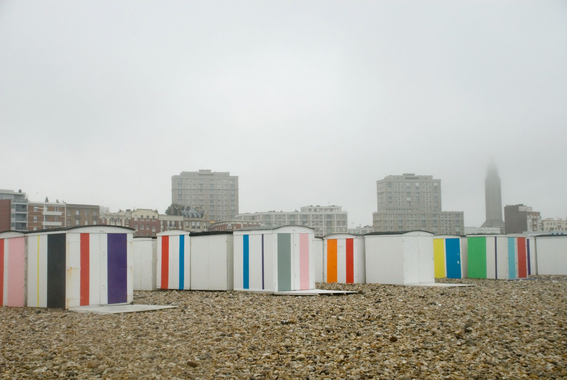 Parcours La Ville Perret. ... und Karel Martens "Colors on the Beach".