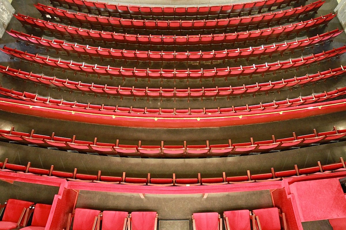 Staatstheater Cottbus, Großes Haus. ... mit einem Fassungsvermögen von 620 Zuschauern.