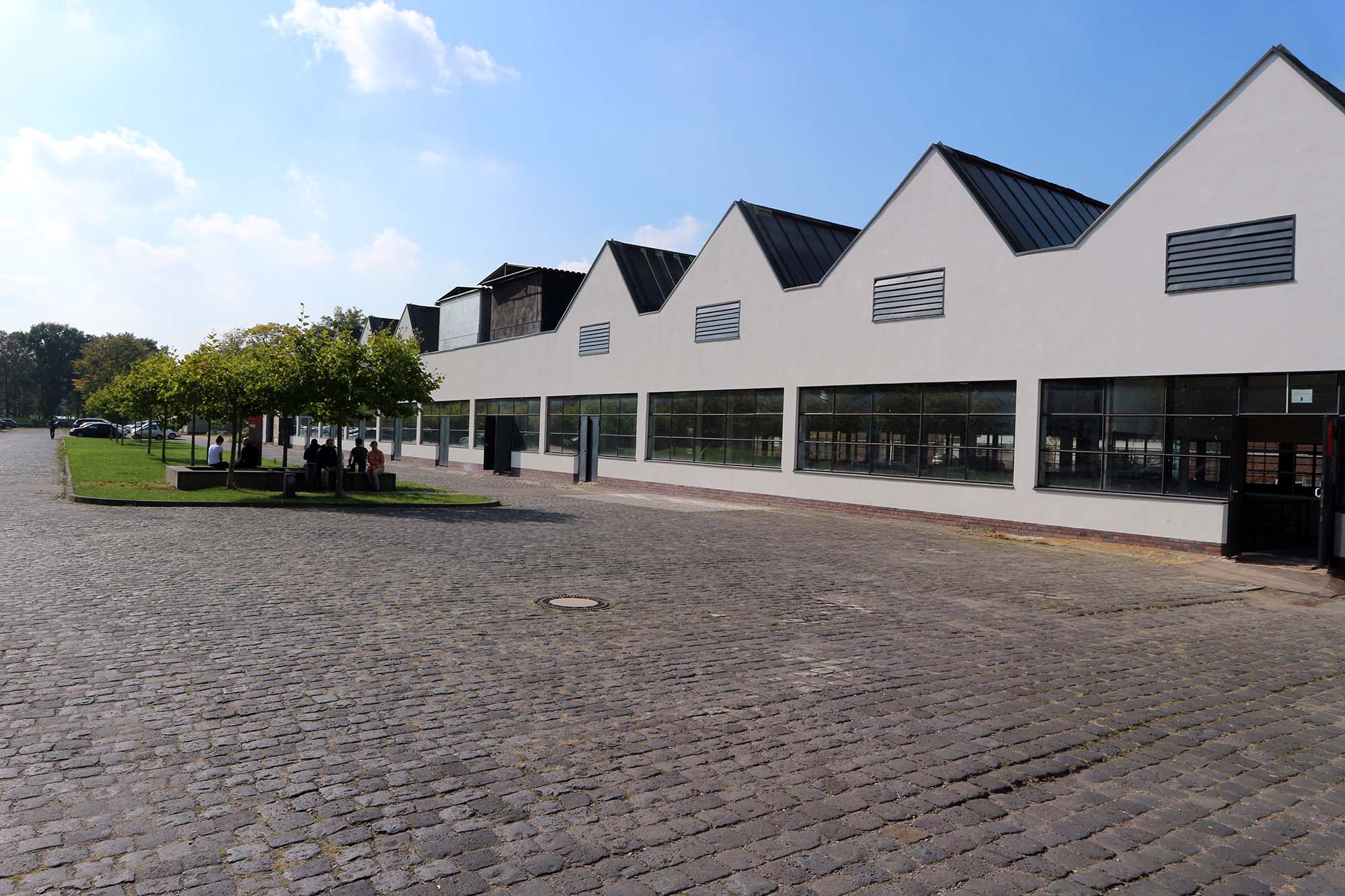 It comprises nine buildings, of which three are in Krefeld 