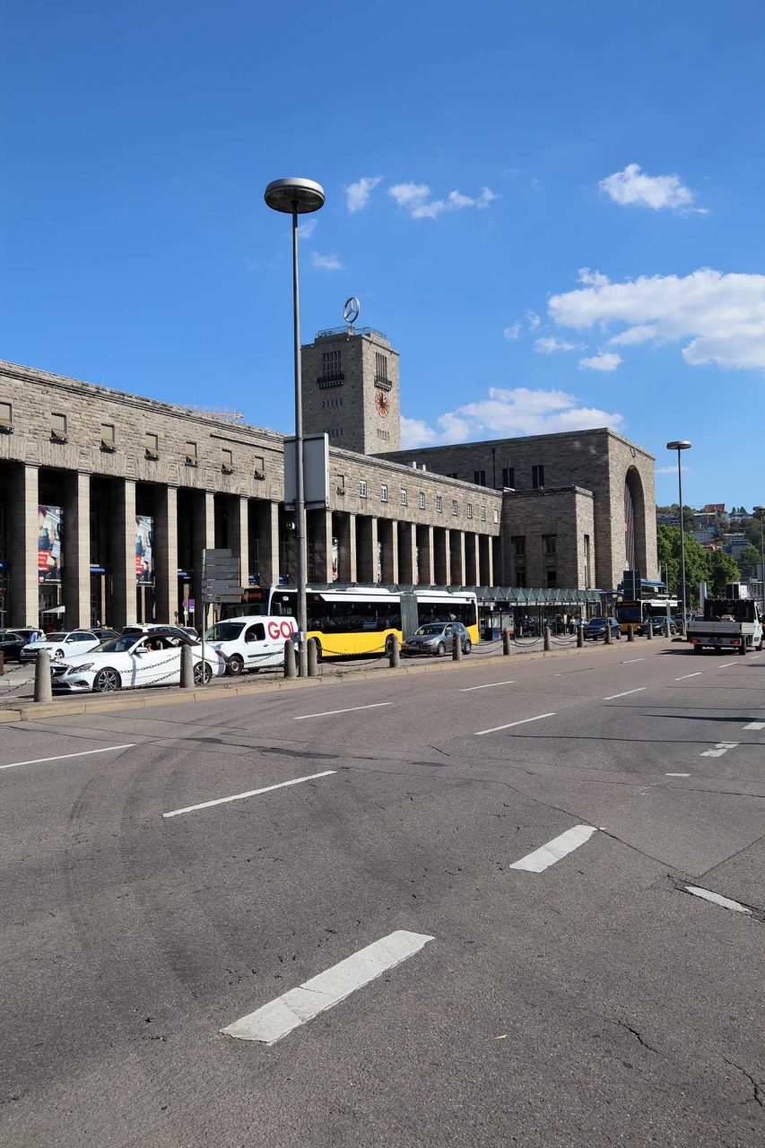 Stuttgart Hauptbahnhof. Entwurf Paul Bonatz und Friedrich Eugen Scholer. Fertigstellung: 1922.