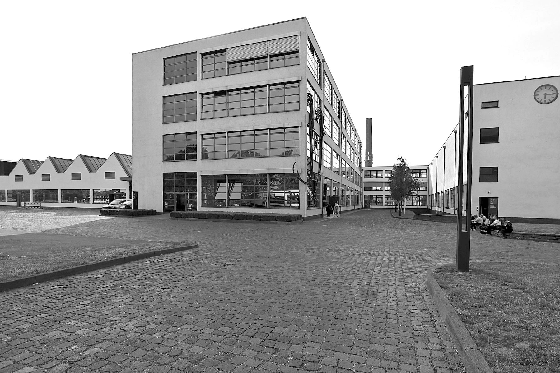 Mies van der Rohe Business Park. HE-Gebäude und Färberei, Mies van der Rohe. Fertigstellung: 1931.