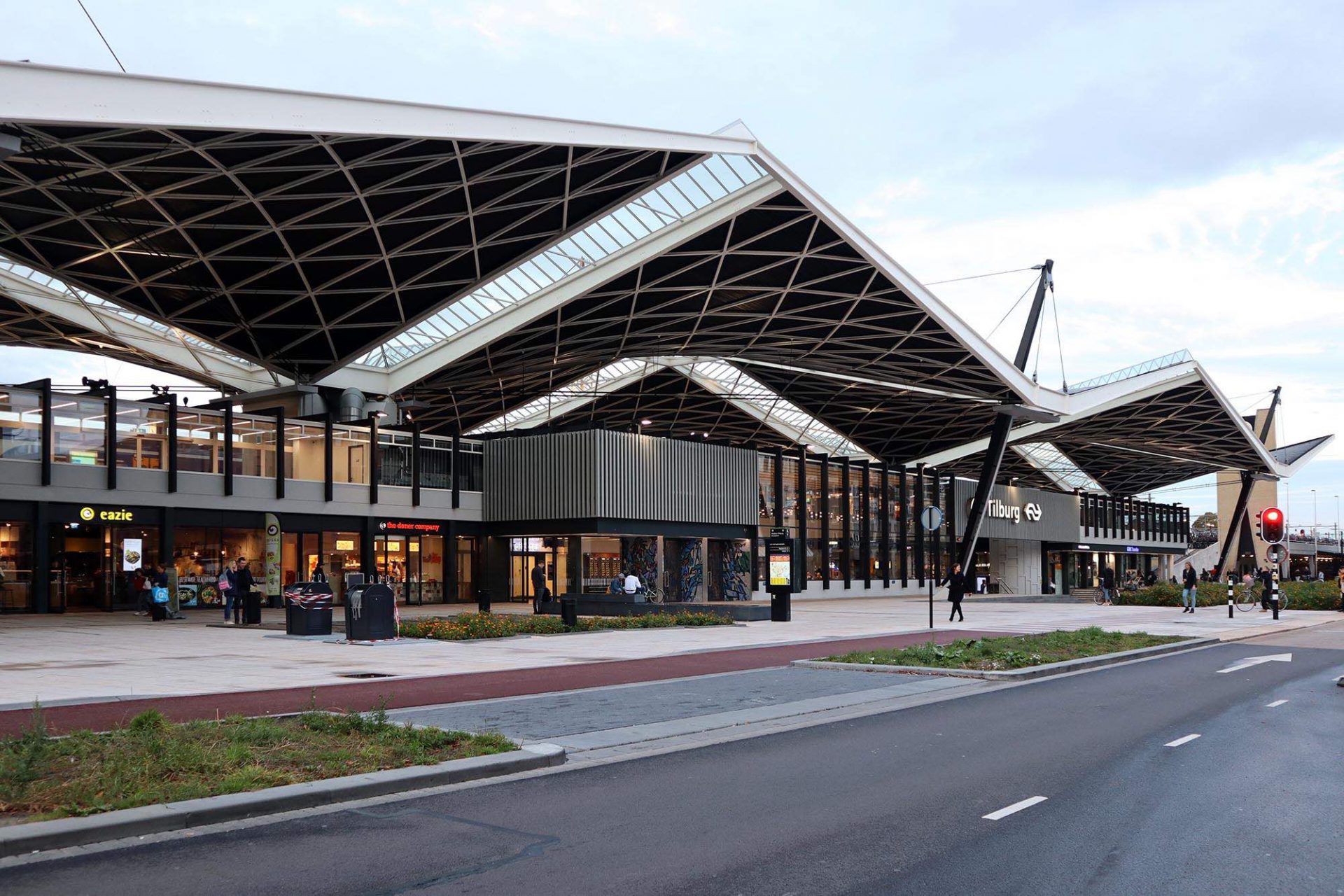 Bahnhof (Koen van der Gaast) [NL. Tilburg] ; 1965