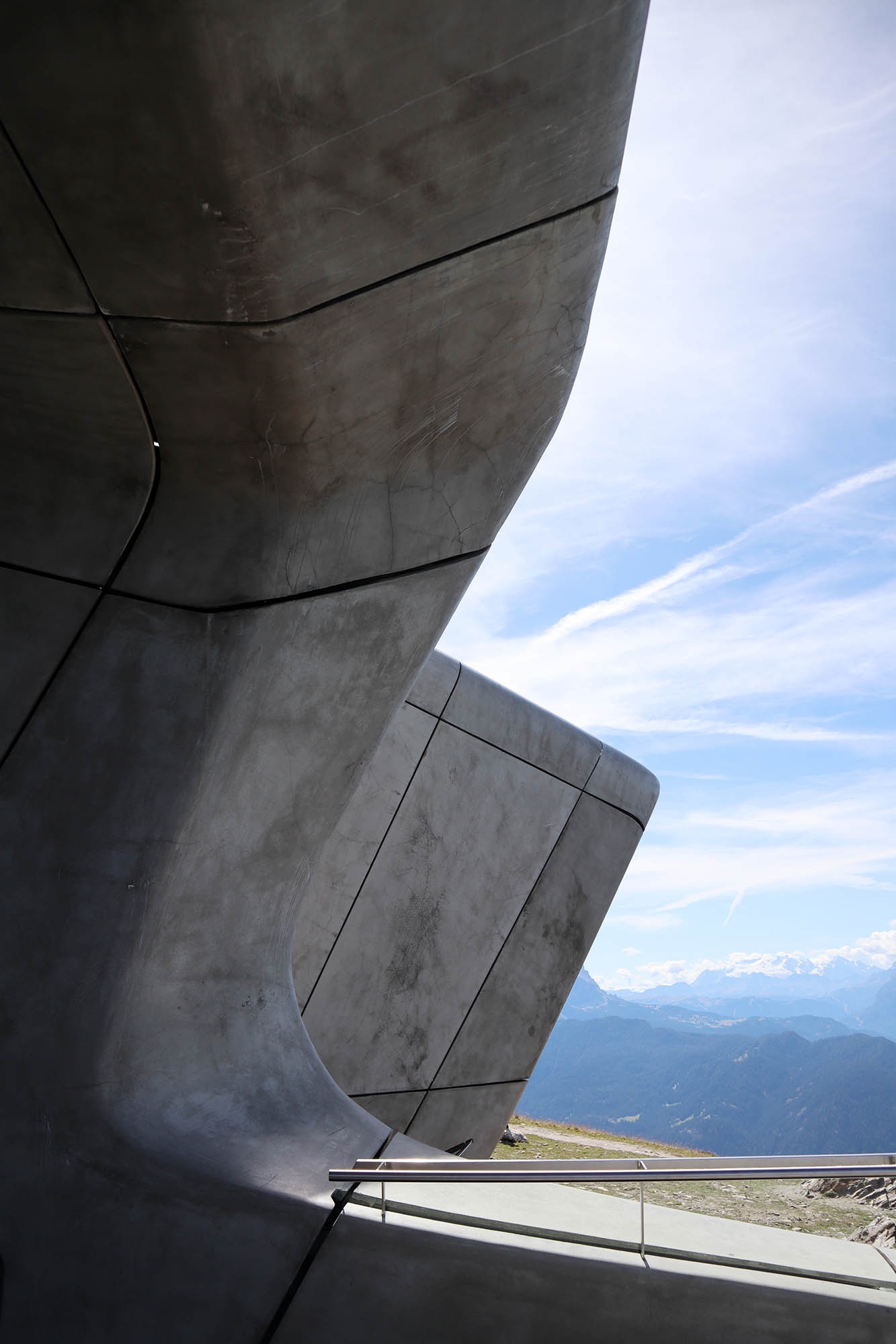Mit Hymer zur alpinen Baukunst in Südtirol, Teil 1 – Roadtrip zur Gipfelarchitektur [Südtirol]