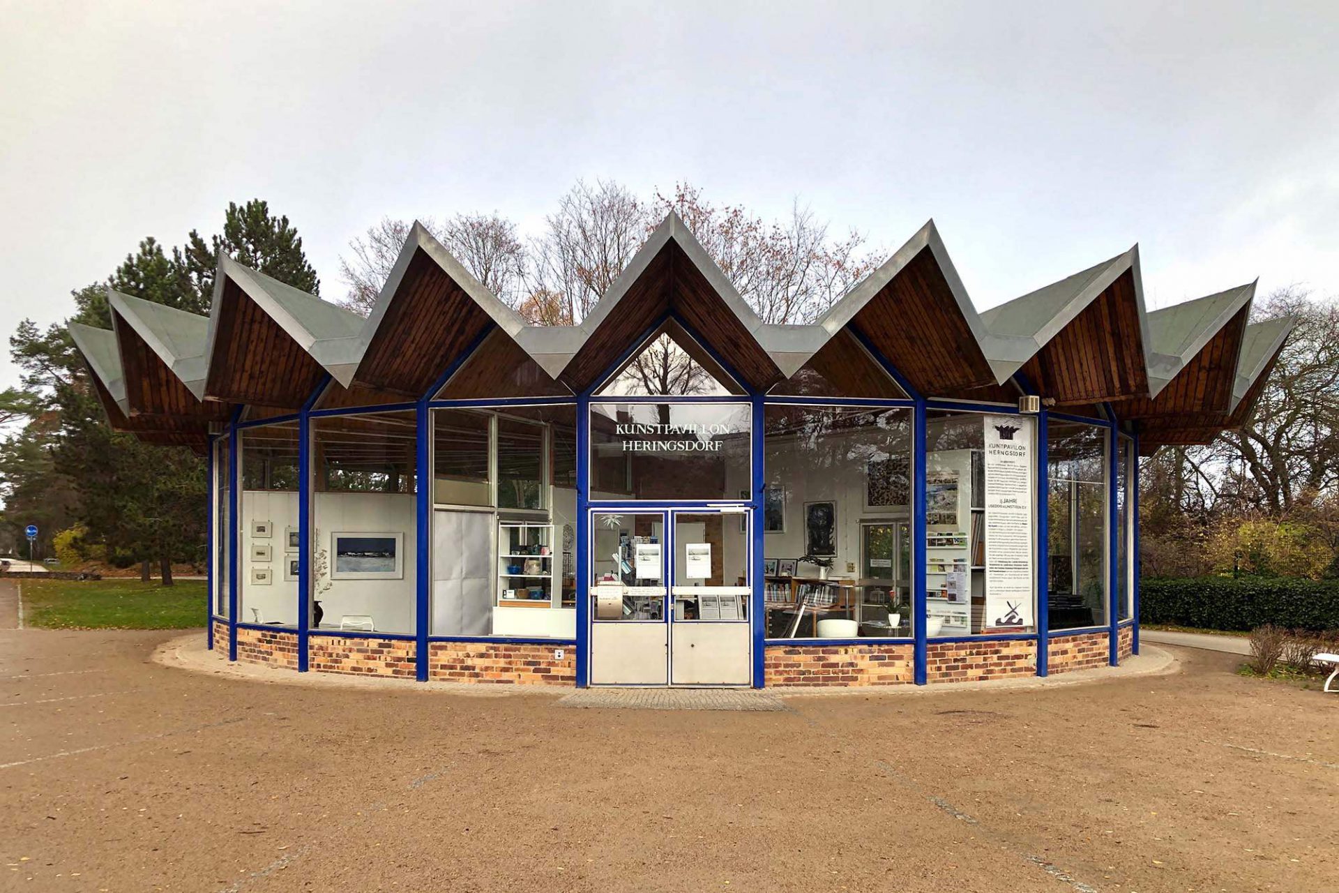 Kunstpavillon in Heringsdorf – Gefaltet, gekrümmt, gebogen (Ulrich ...