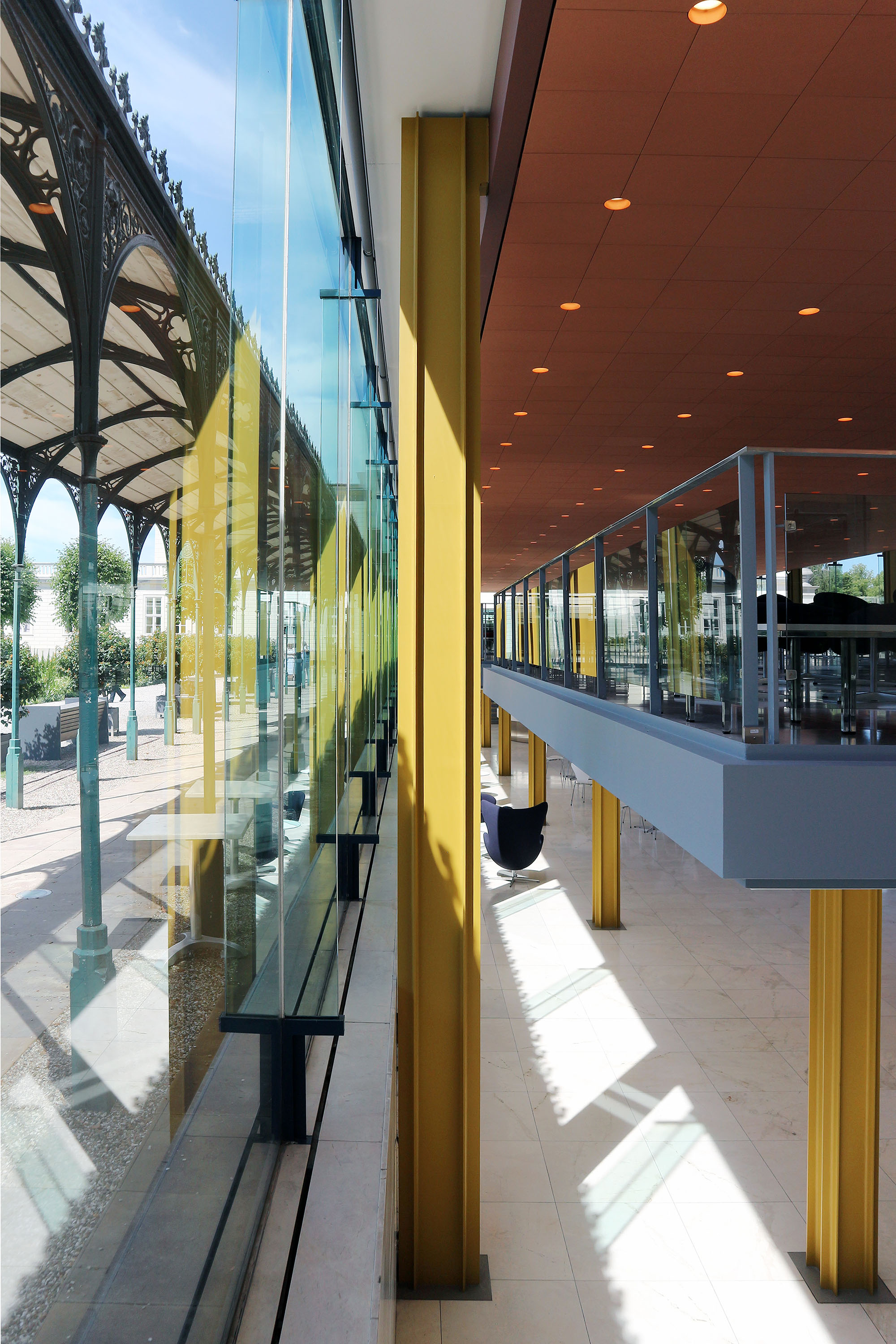 Wanderausstellung Gesamtkunstwerke – Arne-Jacobsen-Foyer (Arne Jacobsen, Otto Weitling) ; 09.07–29.08.2021