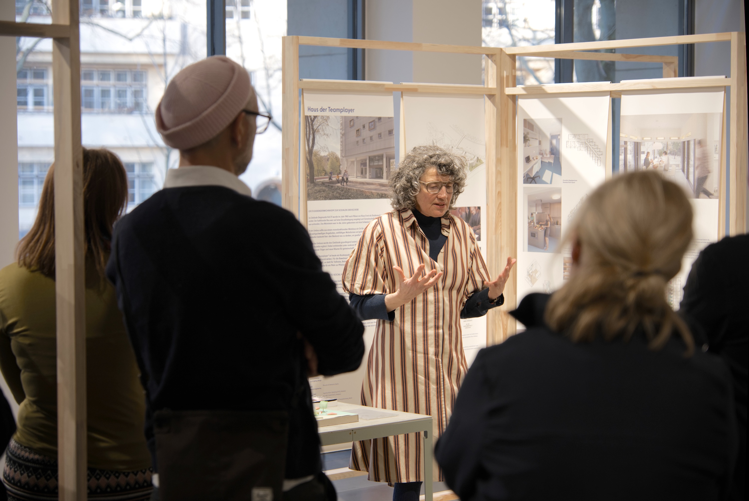 Susanne Hofmann von den Baupiloten sprach über das Haus der Teamplayer.