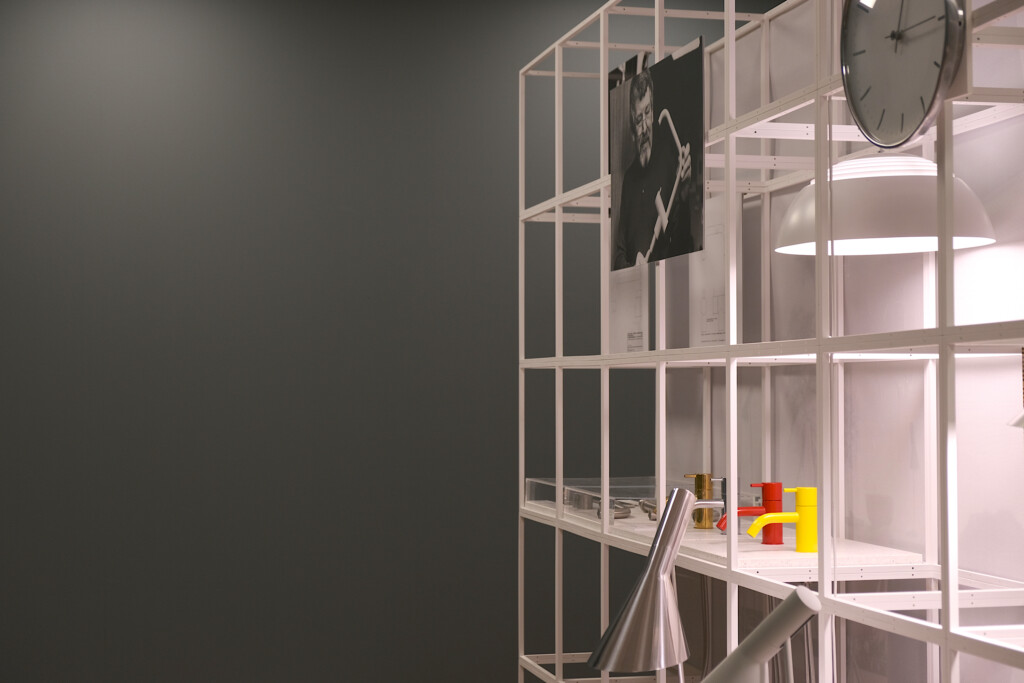 Im Hamburg präsentierten wir die Wanderausstellung im Jenisch Haus in der unmittelbaren Nachbarschaft zum Christianeum, dem ersten Schulbau von Arne Jacobsen und Otto Weitling in Deutschland.